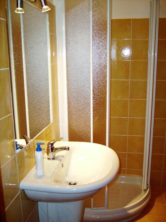 הוילה לה מדלנה Residenza Via Roma 3 מראה חיצוני תמונה